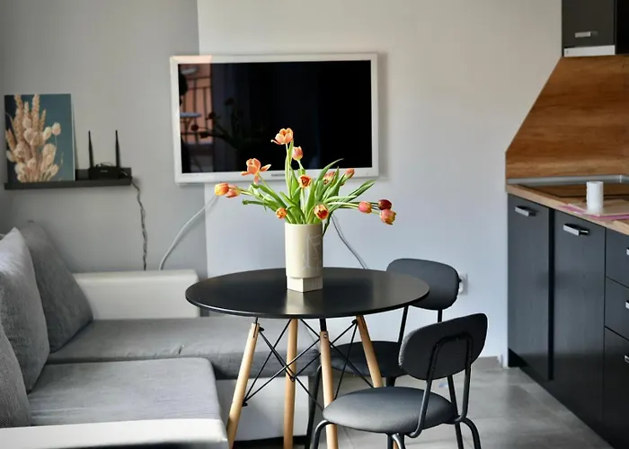 Cozy Sunny Slantchev Briag